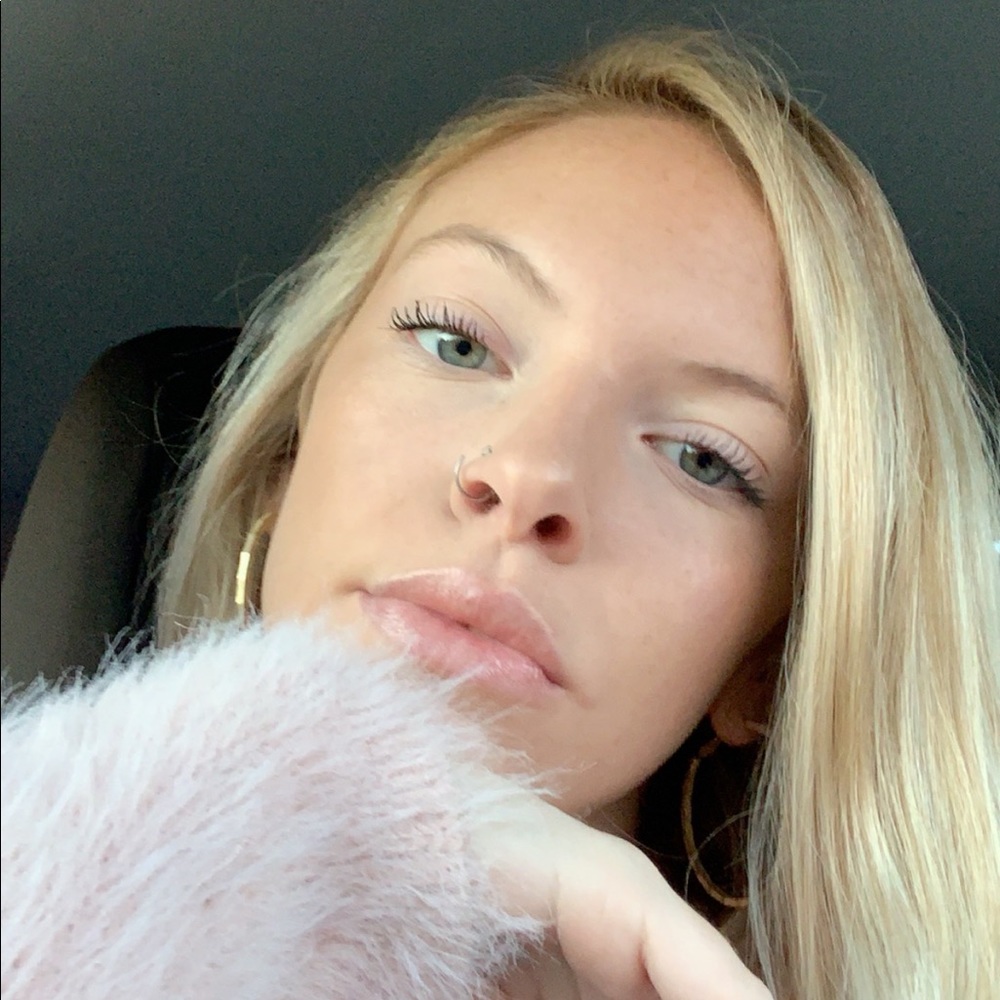 Meet your Posher, Savannah